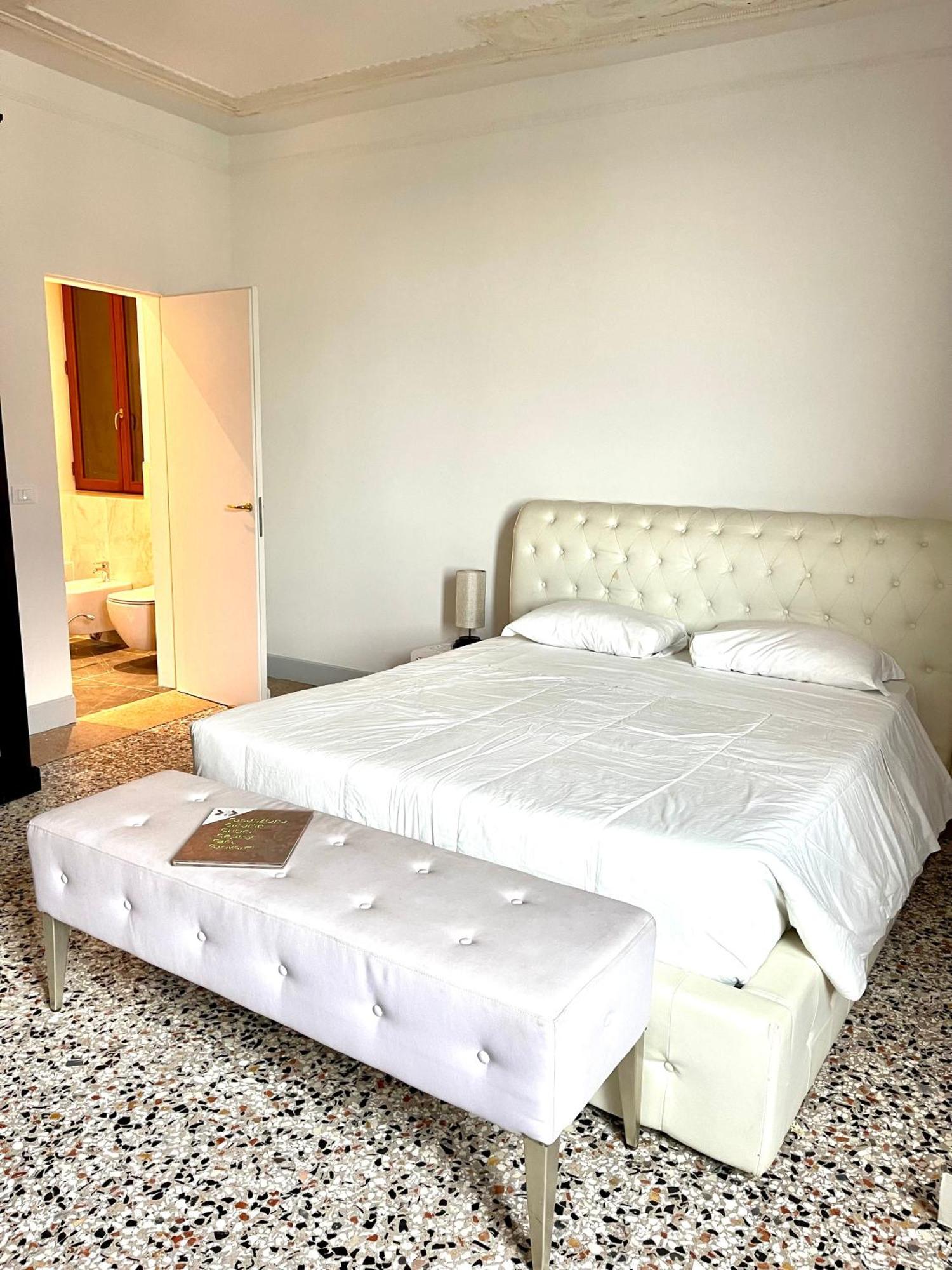 The B Collection - San Marco Riva Schiavoni Apartment Venice Exterior photo